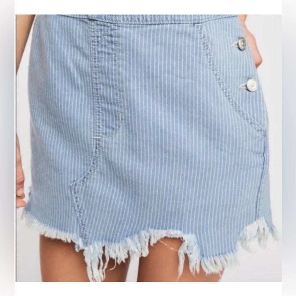 Free People Denim Stripe Fray Hem Mini Skirt Jumper Distressed Overalls- 24/ 0 - Picture 6 of 16
